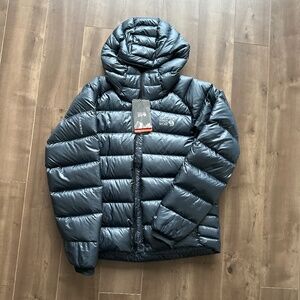 Mountain Hardwear Pertex 800 Feather Down-filled Phantom Alpine Hooded Jacket